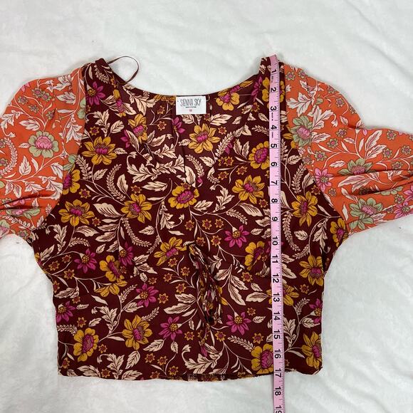 Sienna Sky Color Block Floral Crop Blouse Size Medium - Picture 5 of 6